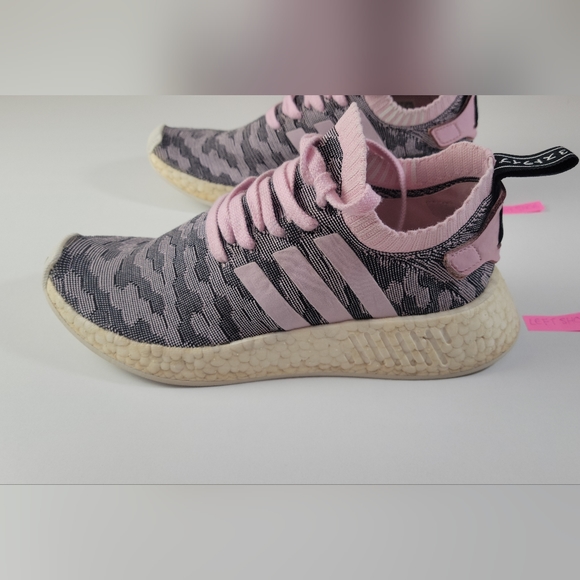 Adidas NMD R2 Primeknit Wonder Pink Size US 7 BY9521 - Picture 4 of 16